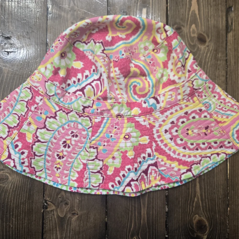 Vera Bradley Retired Capri Melon Print Kids Hat That Is Reversable